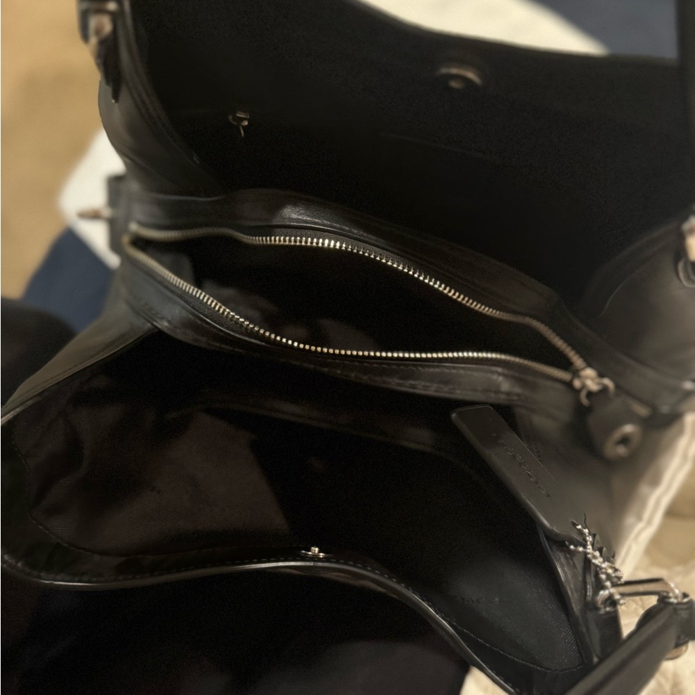 Coach purse - Picture 3 of 3